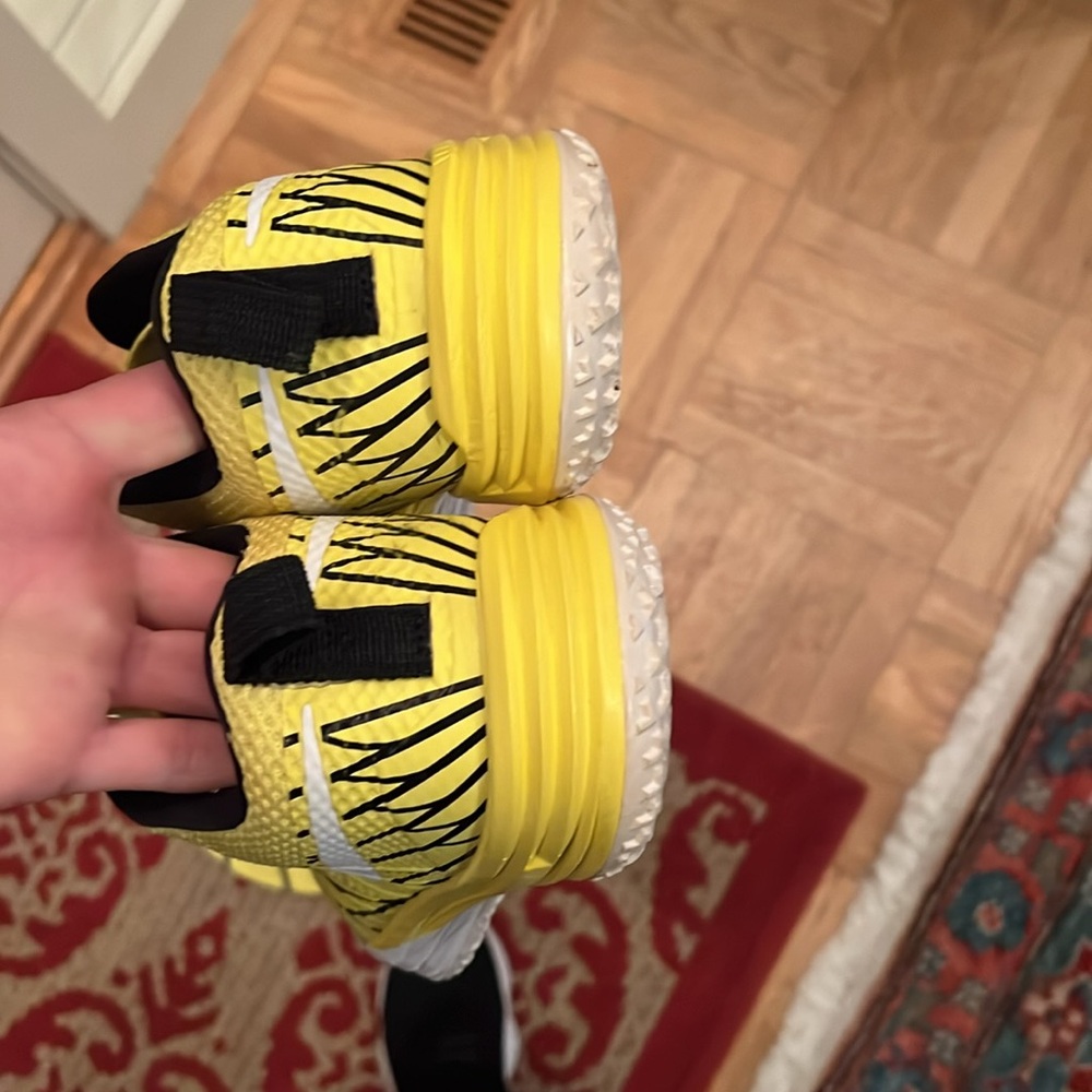 Men’s Nike University of Oregon yellow ‘Win the Day’ shoes Men's 9.5 - Picture 7 of 12